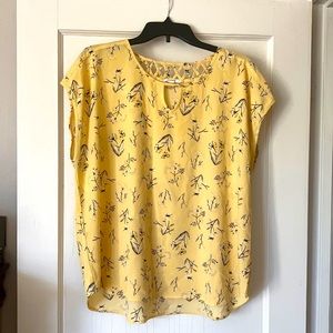 Springtime floral yellow top